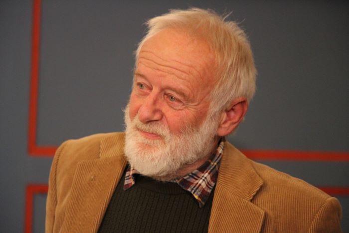 Vetró-Bodoni András szobrászművész