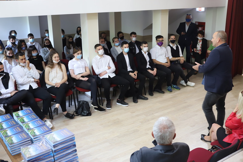 Ajándékcsomag a Trianon Múzeumtól