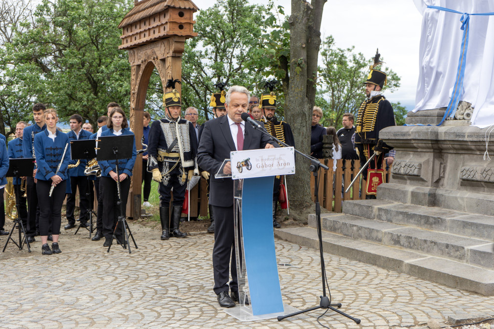 Vargha Tamás honvédelmi miniszterhelyettes. Fotó: Bartos Lóránt