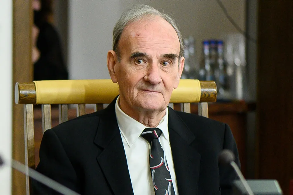 In memoriam Czegő Zoltán