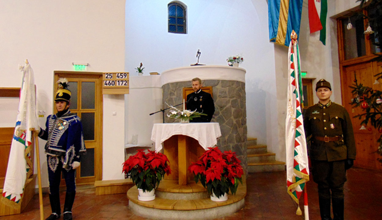 Tisztelet a hősöknek - Fotó Bedő Zoltán