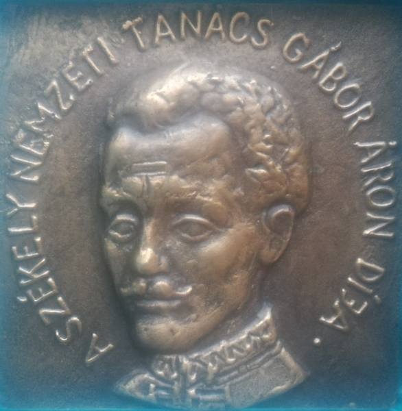 Gábor Áron-díj Farkas Árpádnak – A nemzet lelkiismeretének székelyföldi hangja Gábor Áron-díj Farkas Árpádnak – A nemzet lelkiismeretének székelyföldi hangja