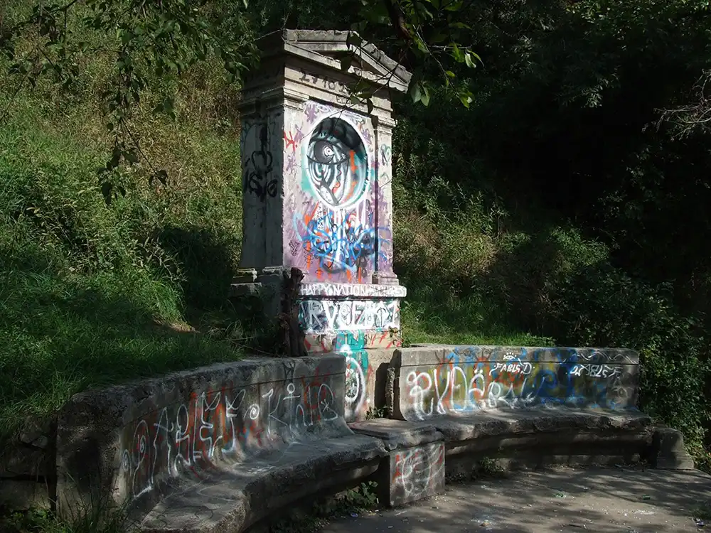 A kolozsvári Erzsébet-szobor talapzata napjainkban | Fotó: Gaal György