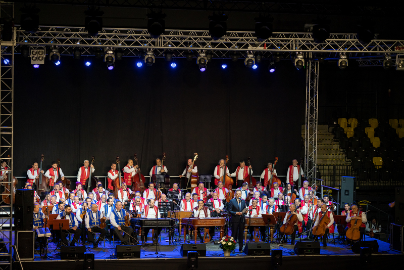 01 100 tagu ciganyzenekat Kristo Gothard Hunor