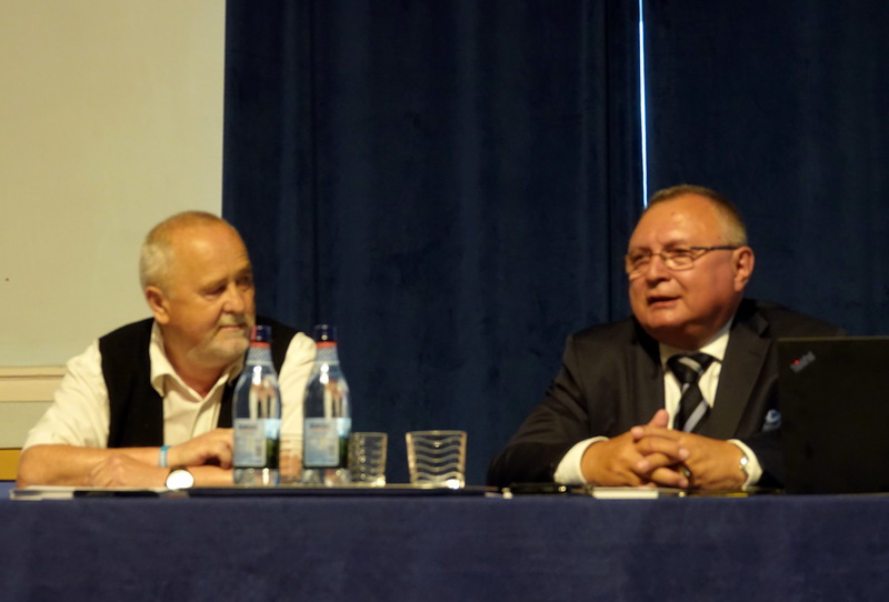 Köncei Elek naplója Bedő Zoltán és Köntzey Tamás a könyvbemutatón. A szerző felvétele