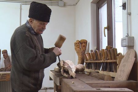 Haszmann József: A véső soha nem esett ki a kezéből