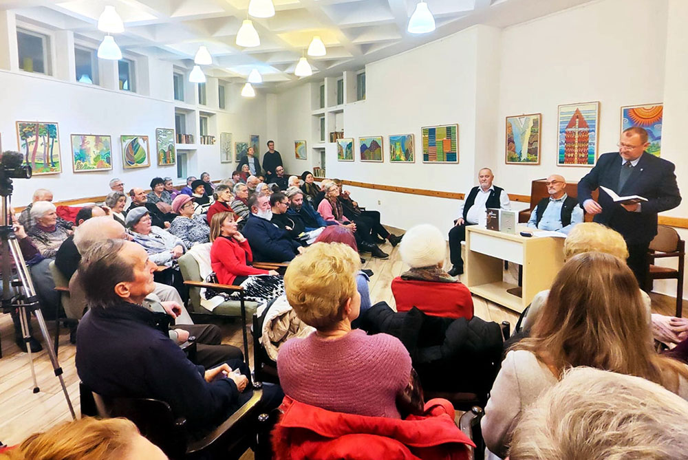 Könyvbemutató Brassóban – Fotó: Ambrus Attila