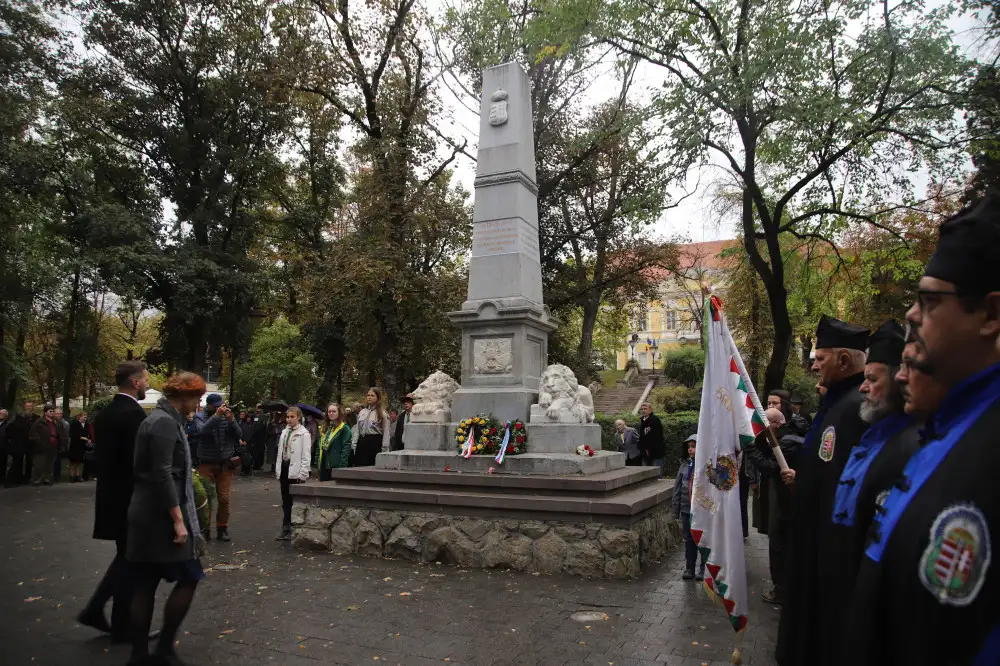 Október 6. Sepsiszentgyörgyön - fotó Albert Levente Október 6. Sepsiszentgyörgyön - fotó Albert Levente