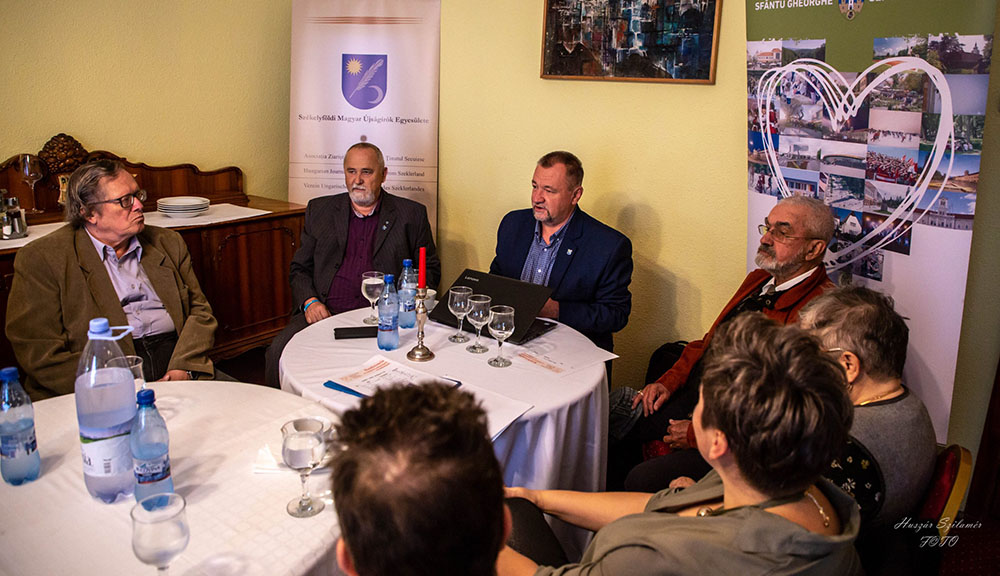 Elvárások és vélemények - fotó Huszar Szilamer Elvárások és vélemények - fotó Huszar Szilamer