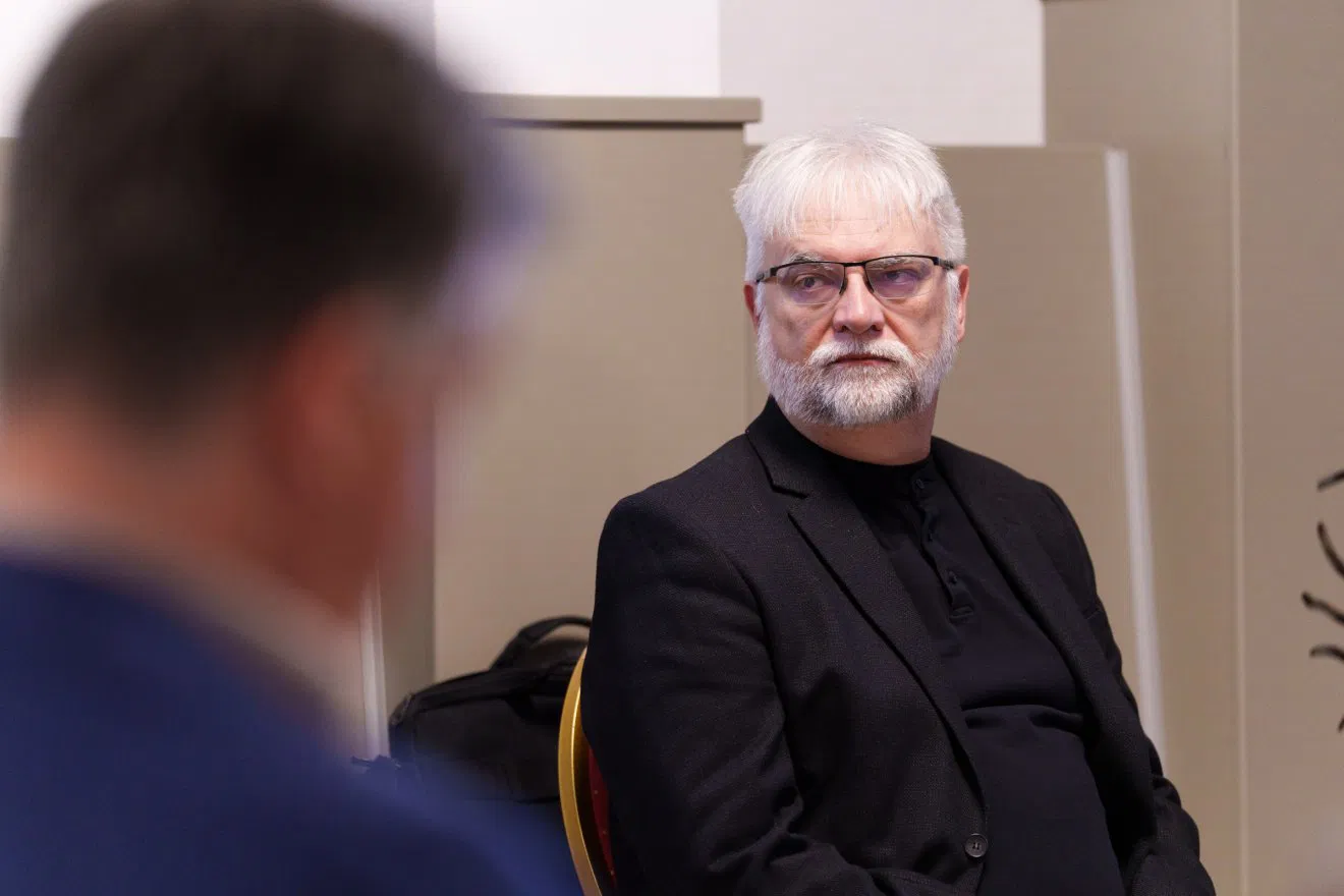 Toóth-Holló Tamás: Az csak illúzió (de már nem sokáig), hogy az embert nem tudják átverni fake tartalmakkal