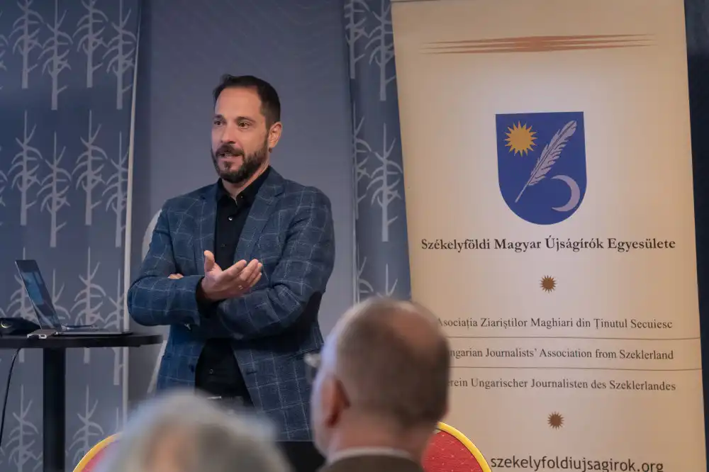 Door Tamás - SzMUE konferencia